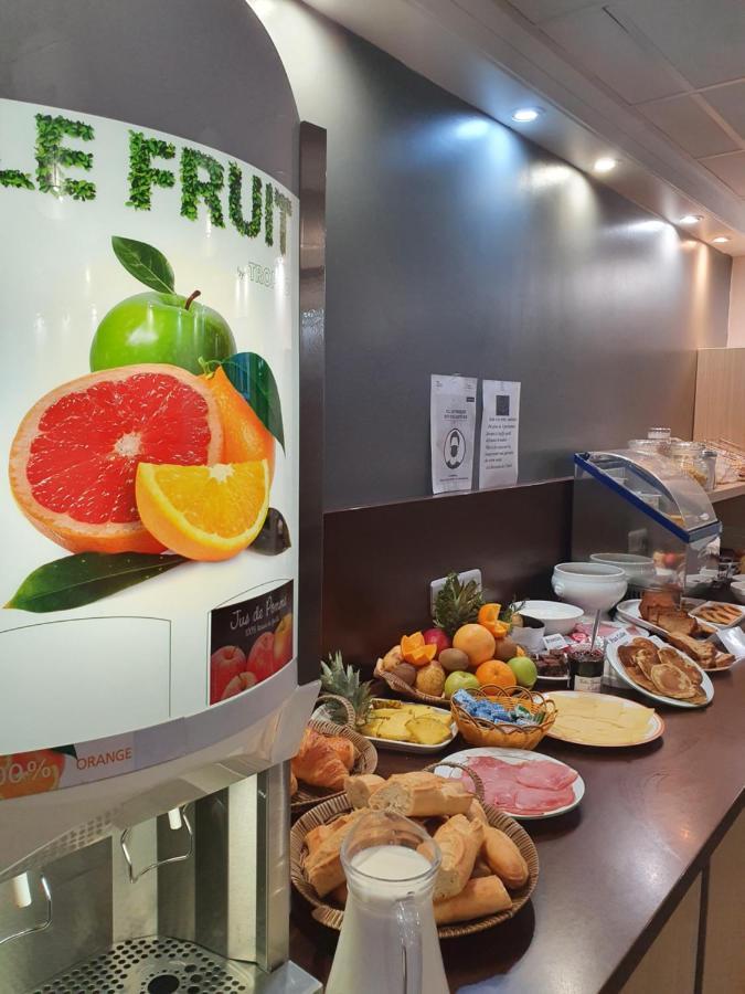 Contact Hotel Restaurant La Chaumiere Entre Orgeval Et Flins A13 Sortie 8 莱斯米路 外观 照片