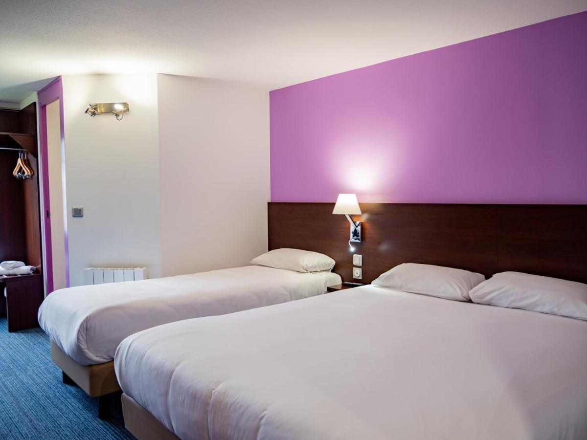 Contact Hotel Restaurant La Chaumiere Entre Orgeval Et Flins A13 Sortie 8 莱斯米路 外观 照片