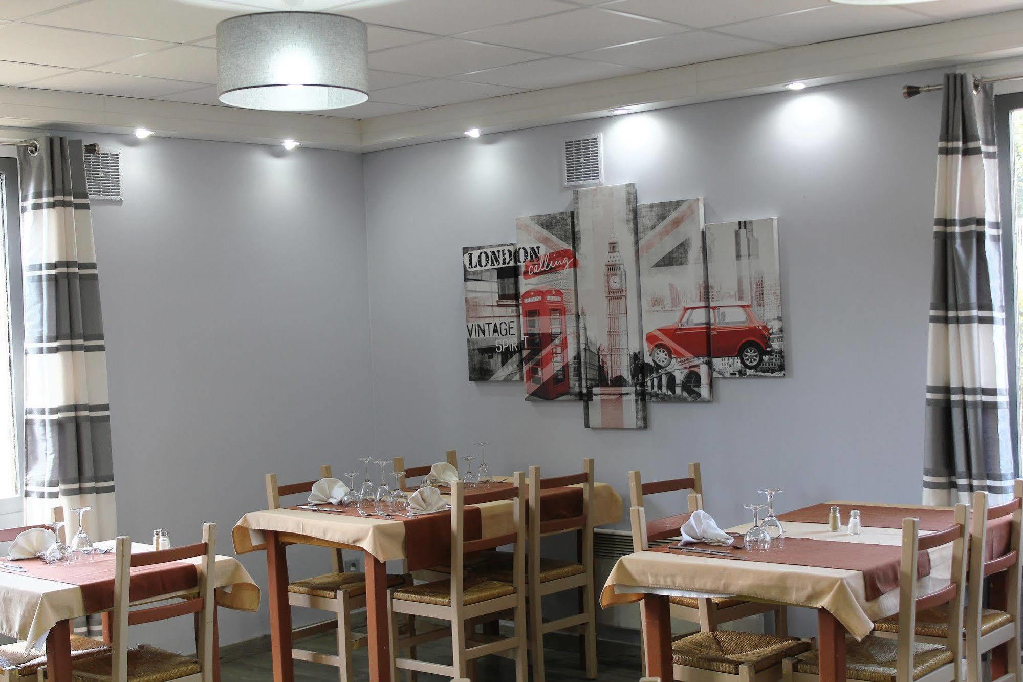 Contact Hotel Restaurant La Chaumiere Entre Orgeval Et Flins A13 Sortie 8 莱斯米路 外观 照片